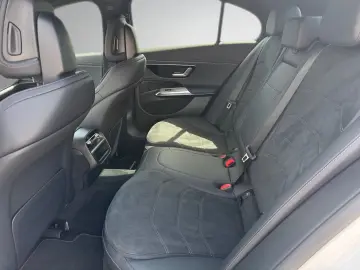 MERCEDES-BENZ E 200 Limousine AMG ADV.  Superscreen …