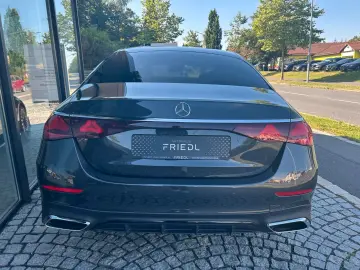 MERCEDES-BENZ E 220d AMG   HUD  SUPERSCREEN  NIGHT 20 ZOLL