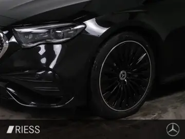 MERCEDES-BENZ E 220 d AMG Sport Night Distr Superscr…
