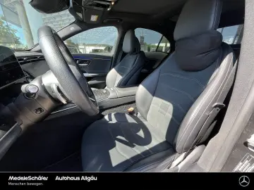 MERCEDES-BENZ E 220 d AMG Premium Night 20  Superscreen Pano
