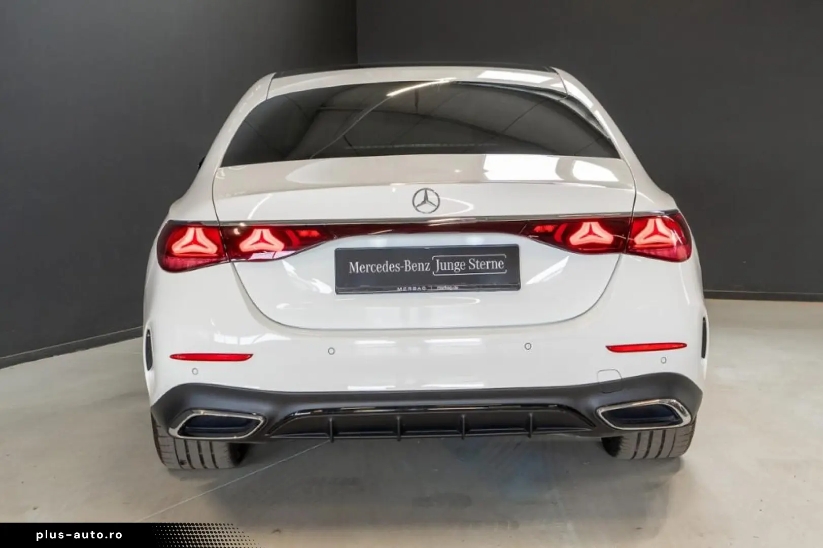 MERCEDES-BENZ E 220 d  AMG Night Pano Digital SUPERS&hellip;