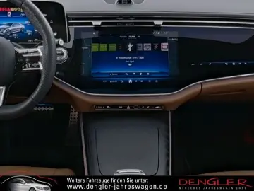 MERCEDES-BENZ E 220 d PANO SUPERSCREEN AMG Line Adv Plus
