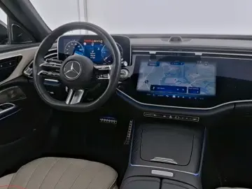 MERCEDES-BENZ E 220 d NIGHT AMG Line