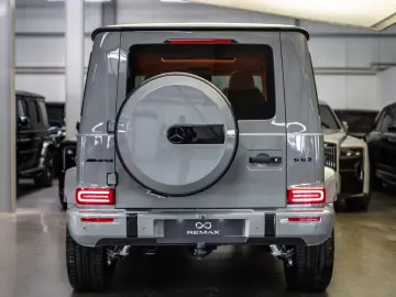 Mercedes-Benz G63 AMG FULL CARLEX RED SPORT SEATS