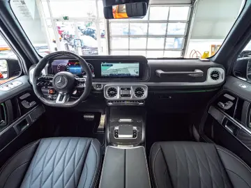 Mercedes-Benz G63 Carbon in out A22 Monoblock OLIVMAGNO TV