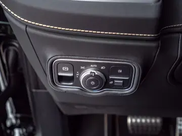 Mercedes-Benz G63 Carbon in out A22 Monoblock OLIVMAGNO TV