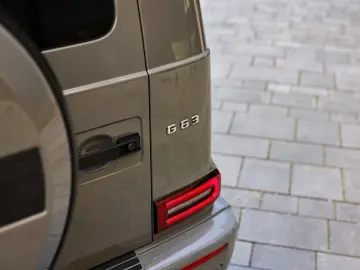 Mercedes-Benz G 63 FACELIFT  TV  NIGHT  SUPERIOR   MY26