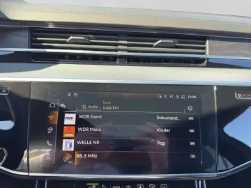AUDI A8 Lang 60 TFSIe Q NP153 LM20 PANO B&O NACHTSICH