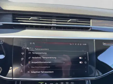 AUDI A8 Lang 60 TFSIe Q NP153 LM20 PANO B&O NACHTSICH