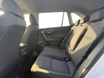 TOYOTA RAV 4 2.5 Hybrid Team D