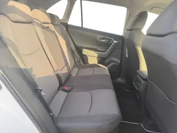 TOYOTA RAV 4 2.5 Hybrid Team D