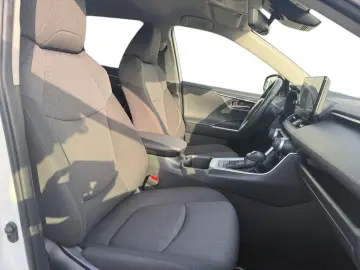 TOYOTA RAV 4 2.5 Hybrid Team D