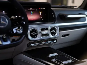 Mercedes-Benz G 63 FACELIFT   TV   NIGHT   SUPERIOR   MY26