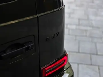 Mercedes-Benz G 63 FACELIFT   TV   NIGHT   SUPERIOR   MY26