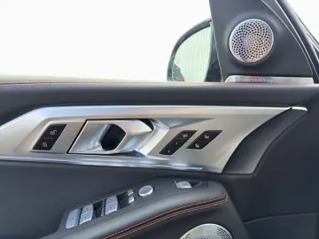 BMW XM Label ACC B W DriversP Massage AHK AB-Ass HUD