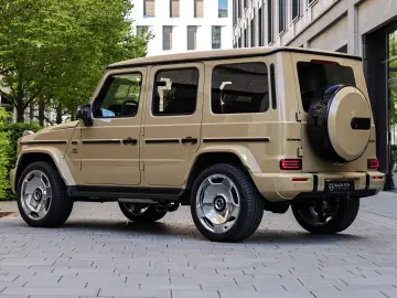 Mercedes-Benz G 63 FACELIFT   TV   NIGHT   SUPERIOR   MY26