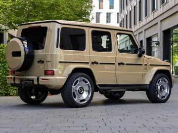 Mercedes-Benz G 63 FACELIFT   TV   NIGHT   SUPERIOR   MY26
