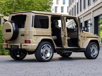 Mercedes-Benz G 63 FACELIFT   TV   NIGHT   SUPERIOR   MY26