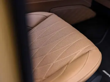 Mercedes-Benz G 63 FACELIFT   TV   NIGHT   SUPERIOR   MY26