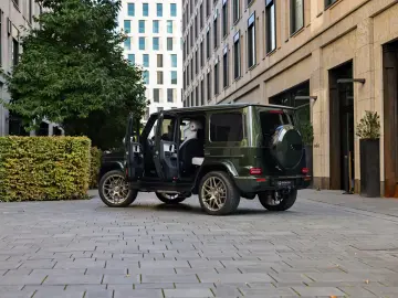 Mercedes-Benz G 63 FACELIFT   TV   NIGHT   SUPERIOR   MY26