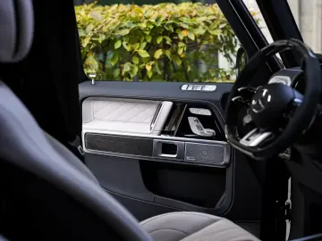 Mercedes-Benz G 63 FACELIFT   TV   NIGHT   SUPERIOR   MY26