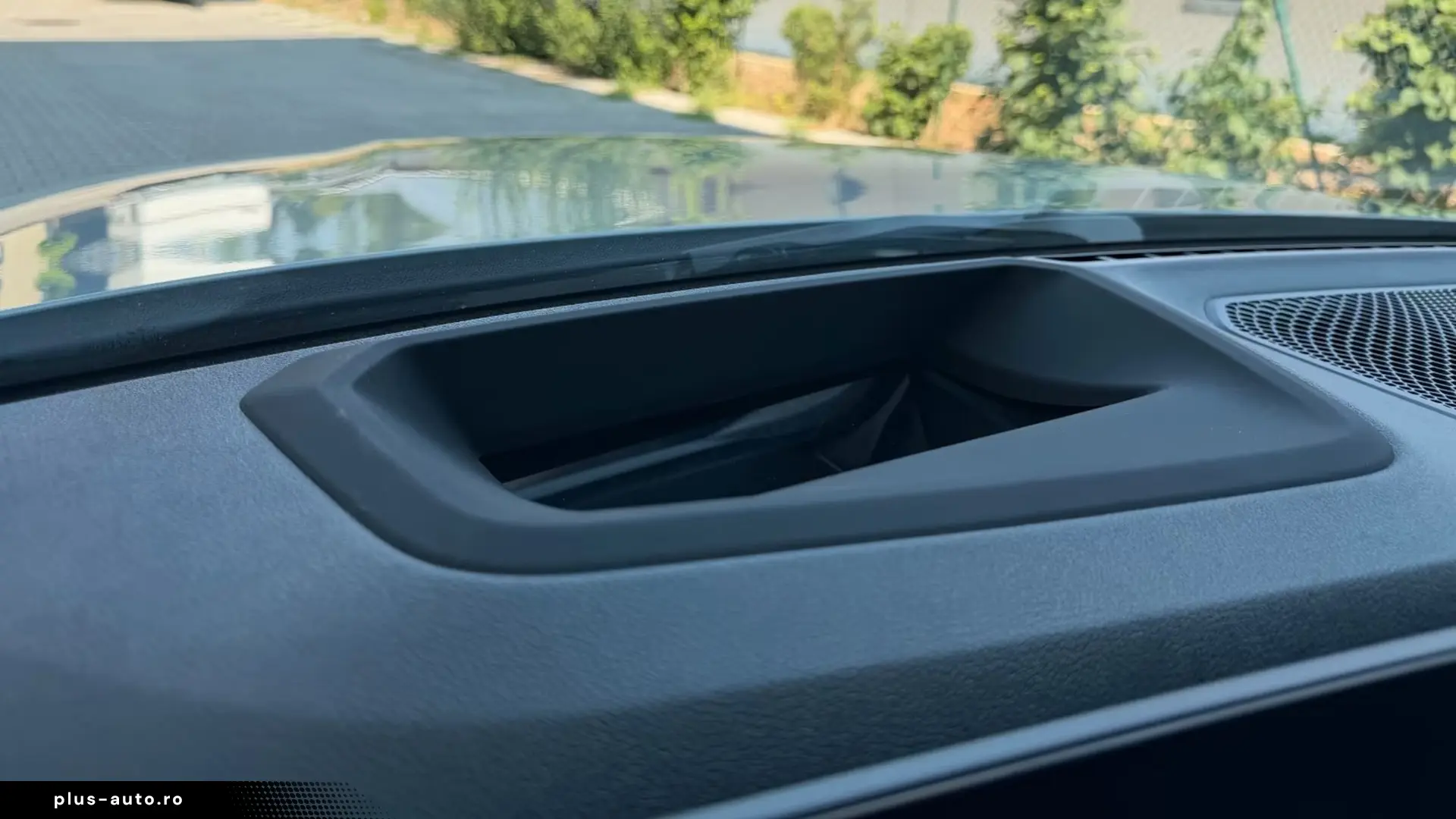 BMW M3 2024 — imagine 18