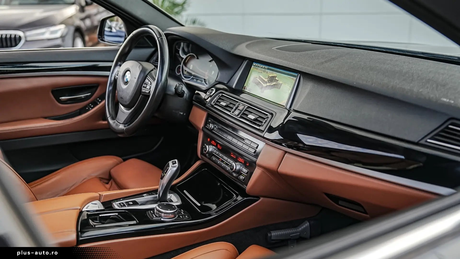 BMW Seria 5 520d Aut. Luxury Line