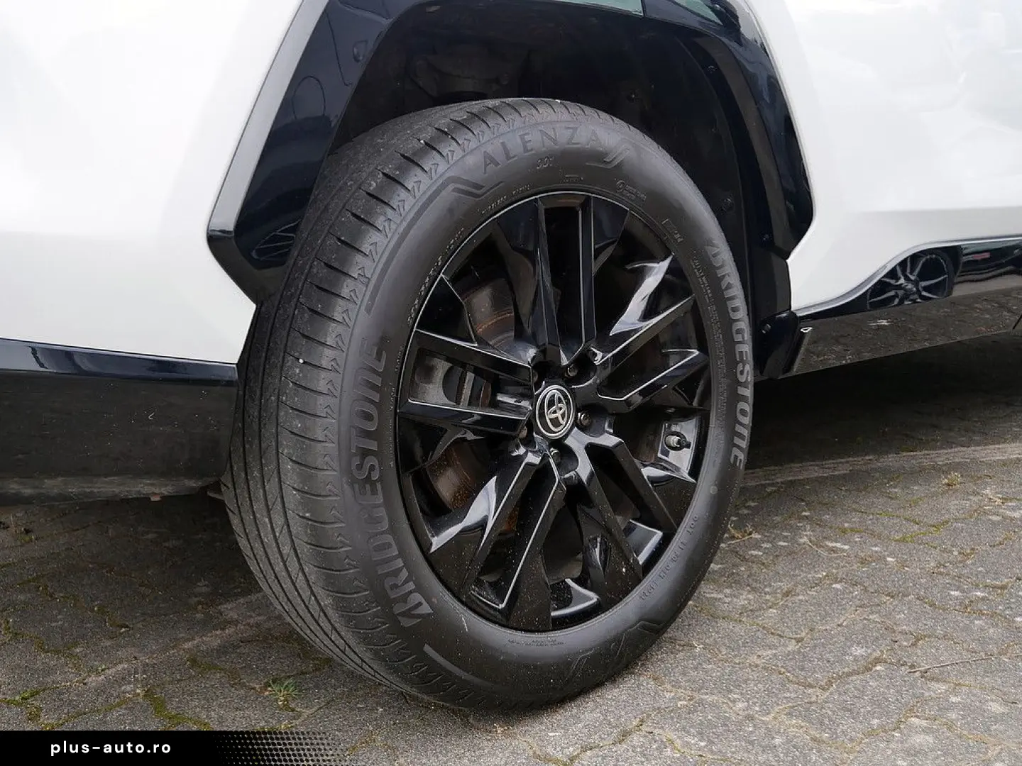 TOYOTA RAV 4 2.5 Hybrid Style