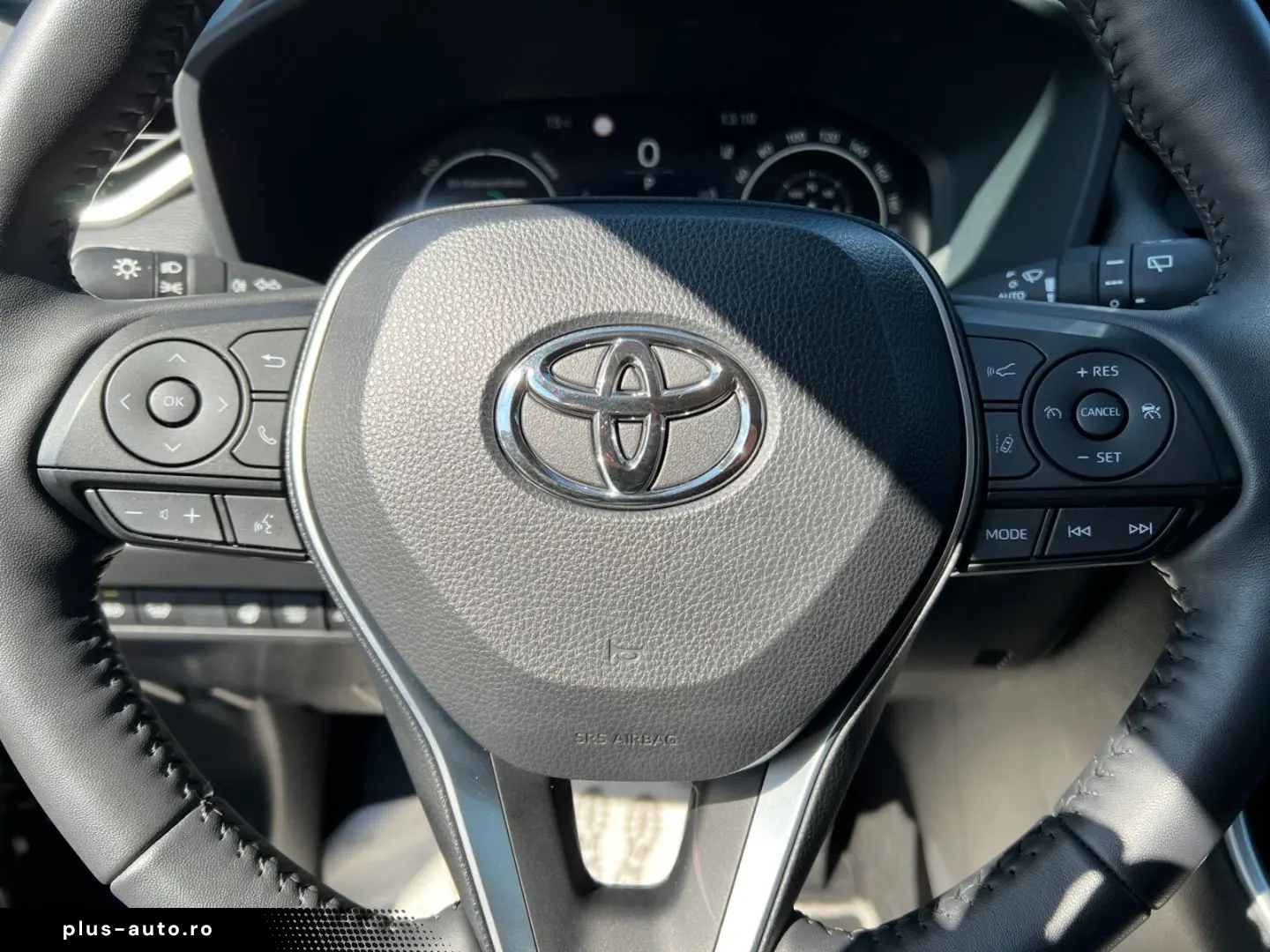 TOYOTA RAV 4 2.5 4x2 Hybrid Teamplayer