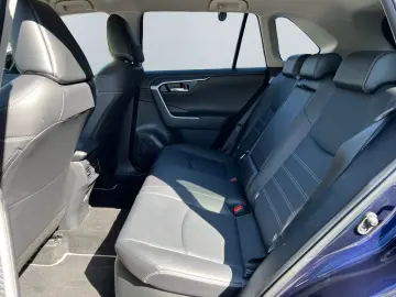 TOYOTA RAV 4 2.5 4x2 Hybrid Teamplayer