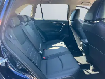 TOYOTA RAV 4 2.5 4x2 Hybrid Teamplayer