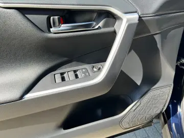 TOYOTA RAV 4 2.5 4x2 Hybrid Teamplayer