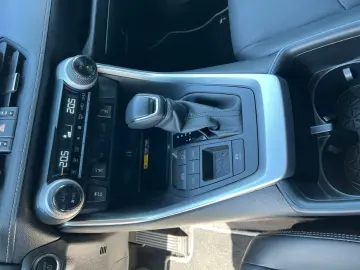TOYOTA RAV 4 2.5 4x2 Hybrid Teamplayer