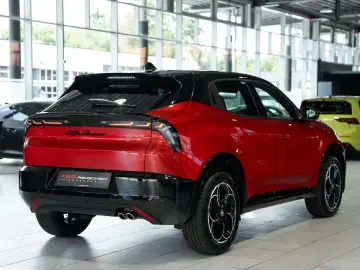 ALFA ROMEO Junior Ibrida 1.2 VGT 48V-Hybrid  1.Hand  MwSt