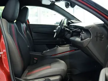 ALFA ROMEO Junior Ibrida 1.2 VGT 48V-Hybrid  1.Hand  MwSt