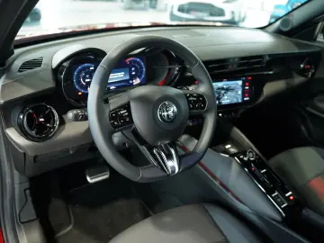 ALFA ROMEO Junior Ibrida 1.2 VGT 48V-Hybrid  1.Hand  MwSt