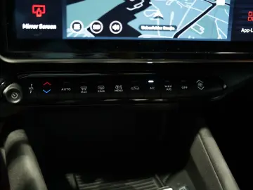 ALFA ROMEO Junior Ibrida 1.2 VGT 48V-Hybrid  1.Hand  MwSt