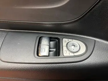 MERCEDES-BENZ Vito 116 CDI Tourer Pro lang Allrad Klima Navi