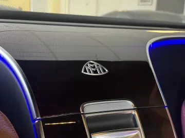MERCEDES-BENZ Maybach S 580 Exklusiv First-Class Fond-TV R21