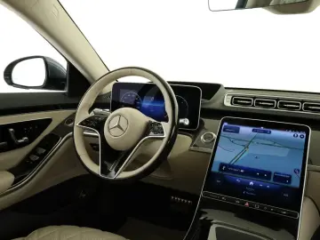 MERCEDES-BENZ S 400 d 4M  AMG Panorama Digi-Light HA…