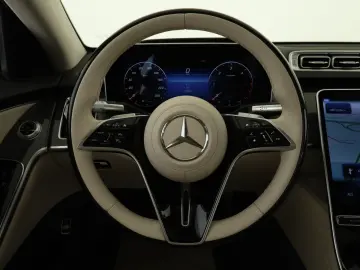 MERCEDES-BENZ S 400 d 4M  AMG Panorama Digi-Light HA…