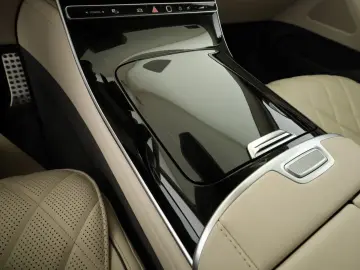 MERCEDES-BENZ S 400 d 4M  AMG Panorama Digi-Light HA…
