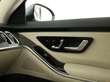MERCEDES-BENZ S 400 d 4M  AMG Panorama Digi-Light HA…