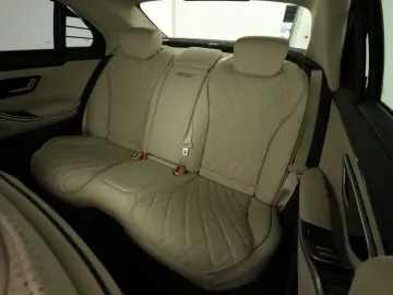 MERCEDES-BENZ S 400 d 4M  AMG Panorama Digi-Light HA…