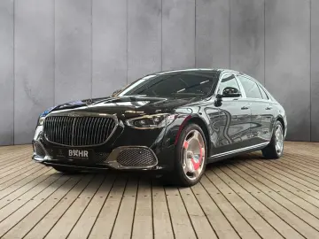 MERCEDES-BENZ Maybach S 680 4M Chauffeur Standhzg Pano 360