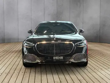 MERCEDES-BENZ Maybach S 680 4M Chauffeur Standhzg Pano 360