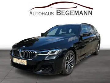 BMW 530 dA Touring xDrive M Sport AHK Pano Laser HUD