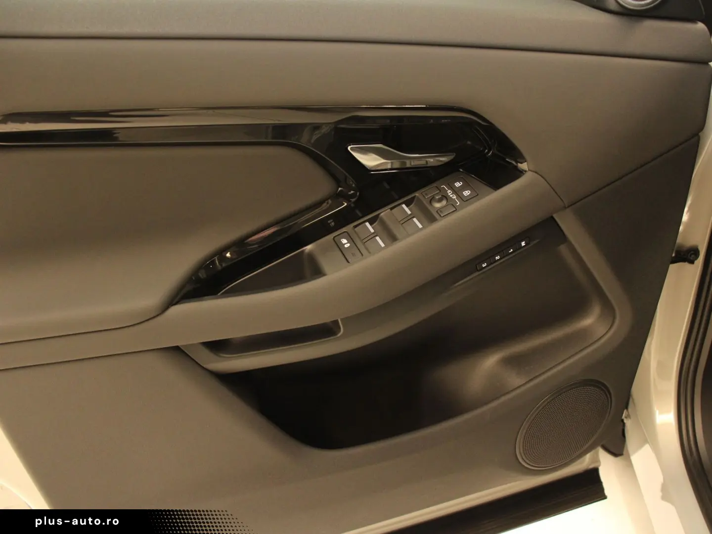 LAND ROVER Range Rover Evoque P270e S Hybrid Pano Black Pac