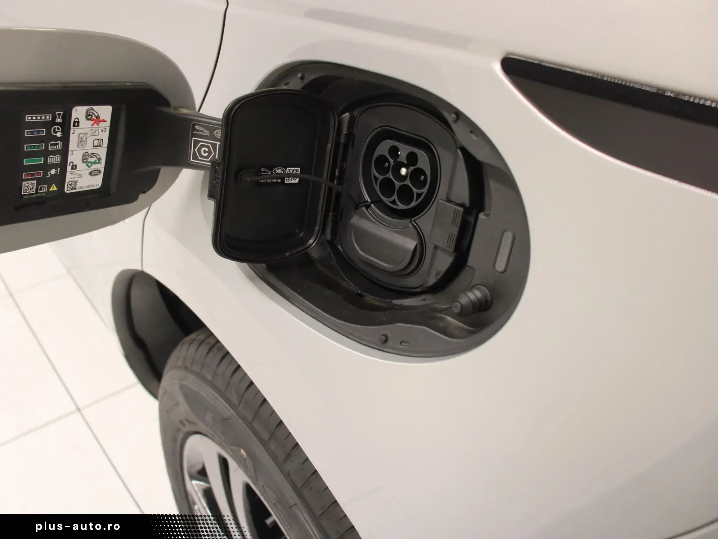 LAND ROVER Range Rover Evoque P270e S Hybrid Pano Black Pac