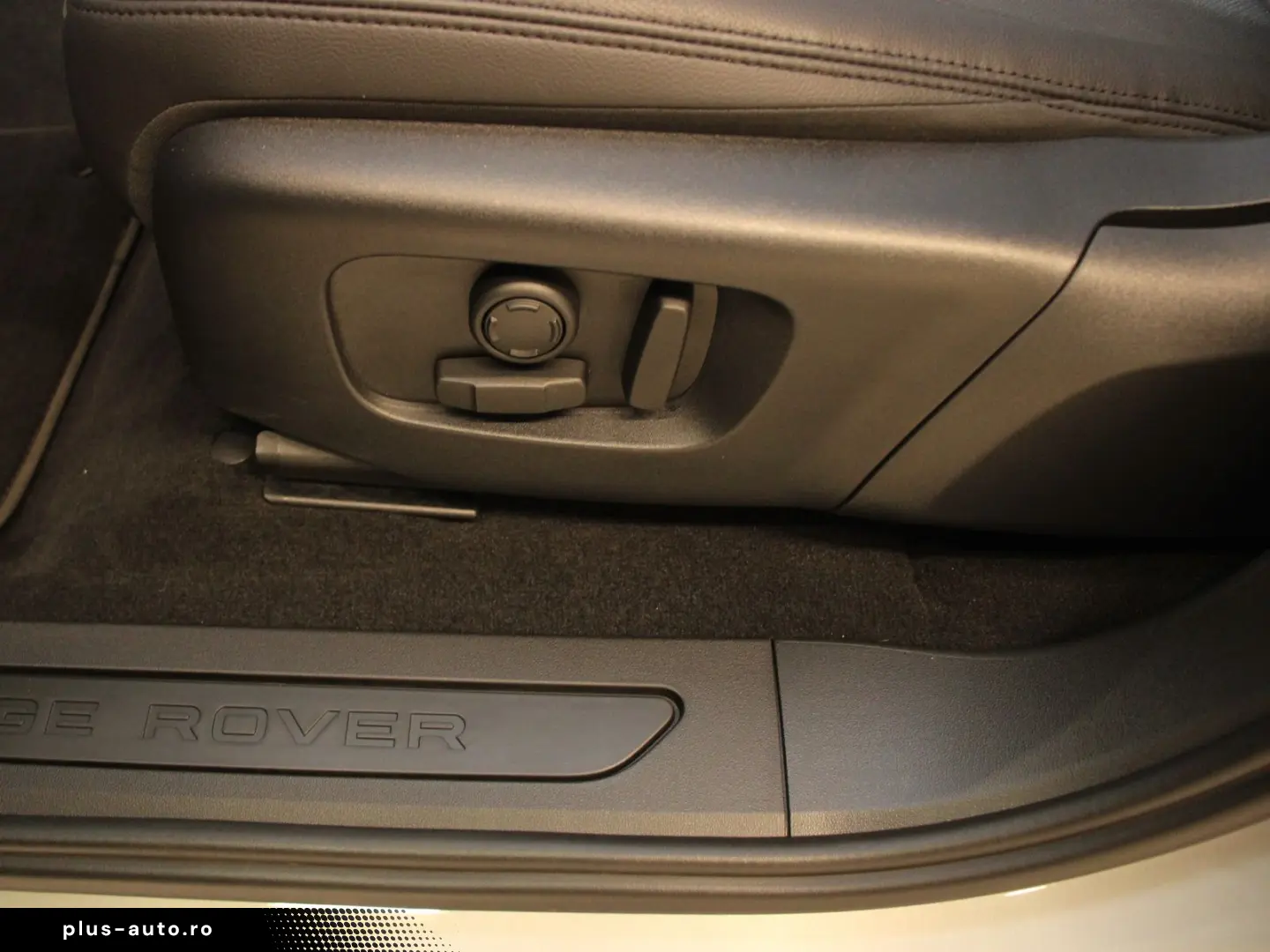 LAND ROVER Range Rover Evoque P270e S Hybrid Pano Black Pac